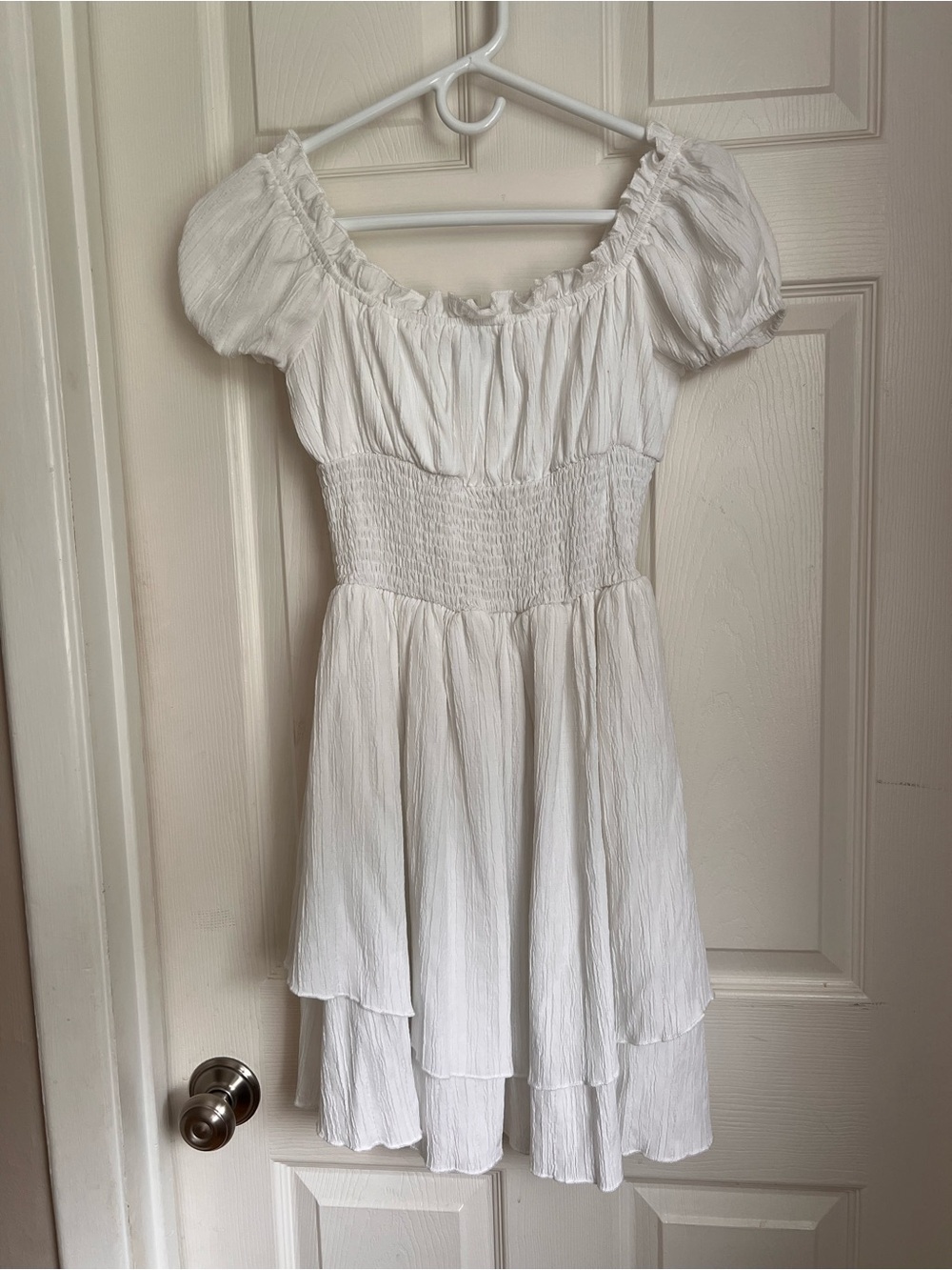 SHEIN White Puff Sleeve Smocked Tiered Mini Dress